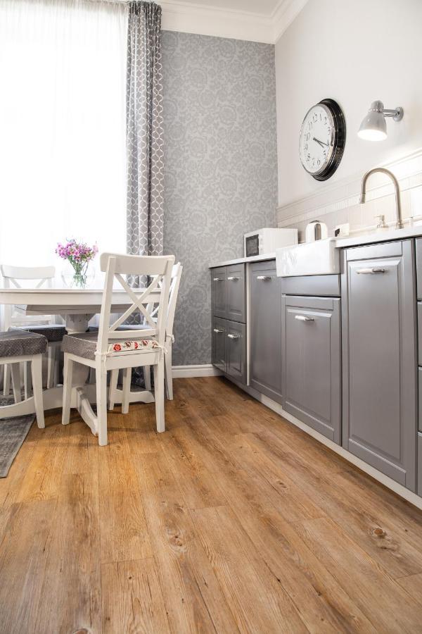 Househost Apartment :Zacisze Street كراكوفيا المظهر الخارجي الصورة