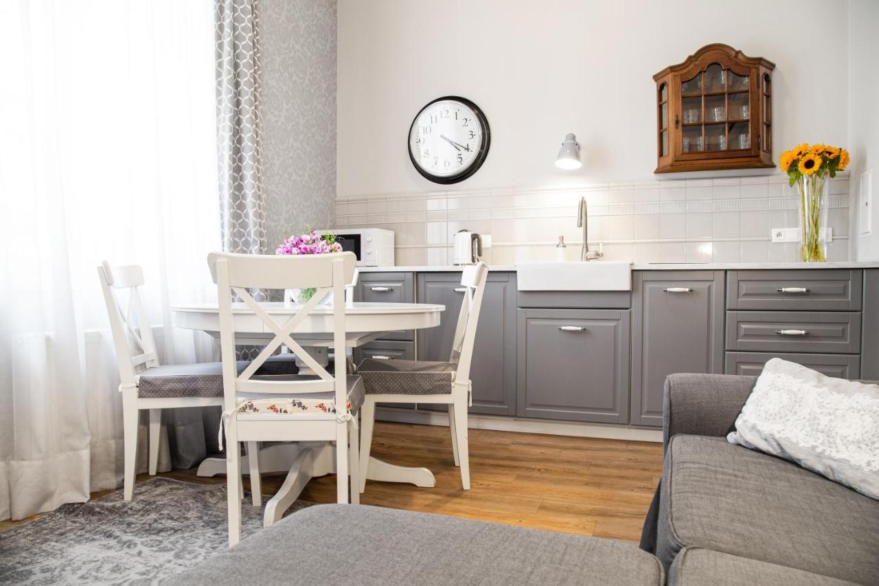 Househost Apartment :Zacisze Street كراكوفيا المظهر الخارجي الصورة
