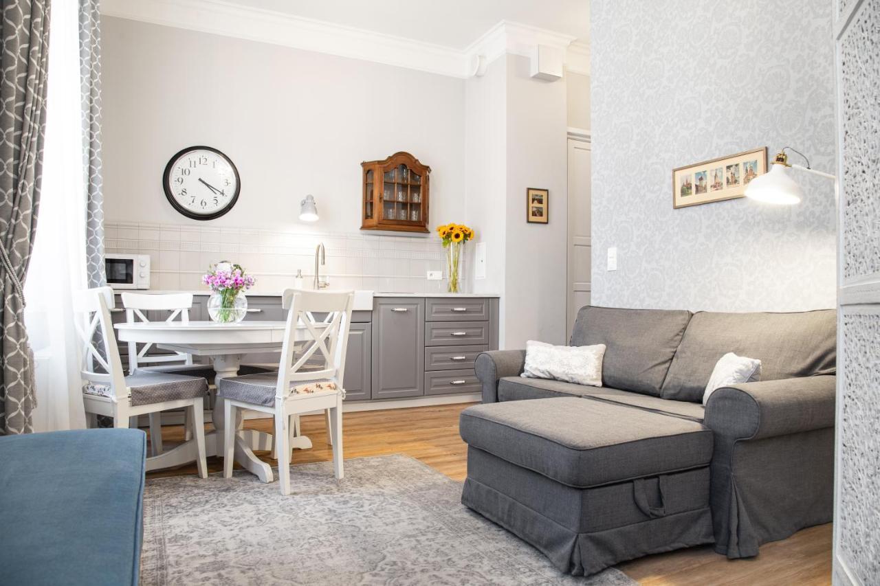 Househost Apartment :Zacisze Street كراكوفيا المظهر الخارجي الصورة